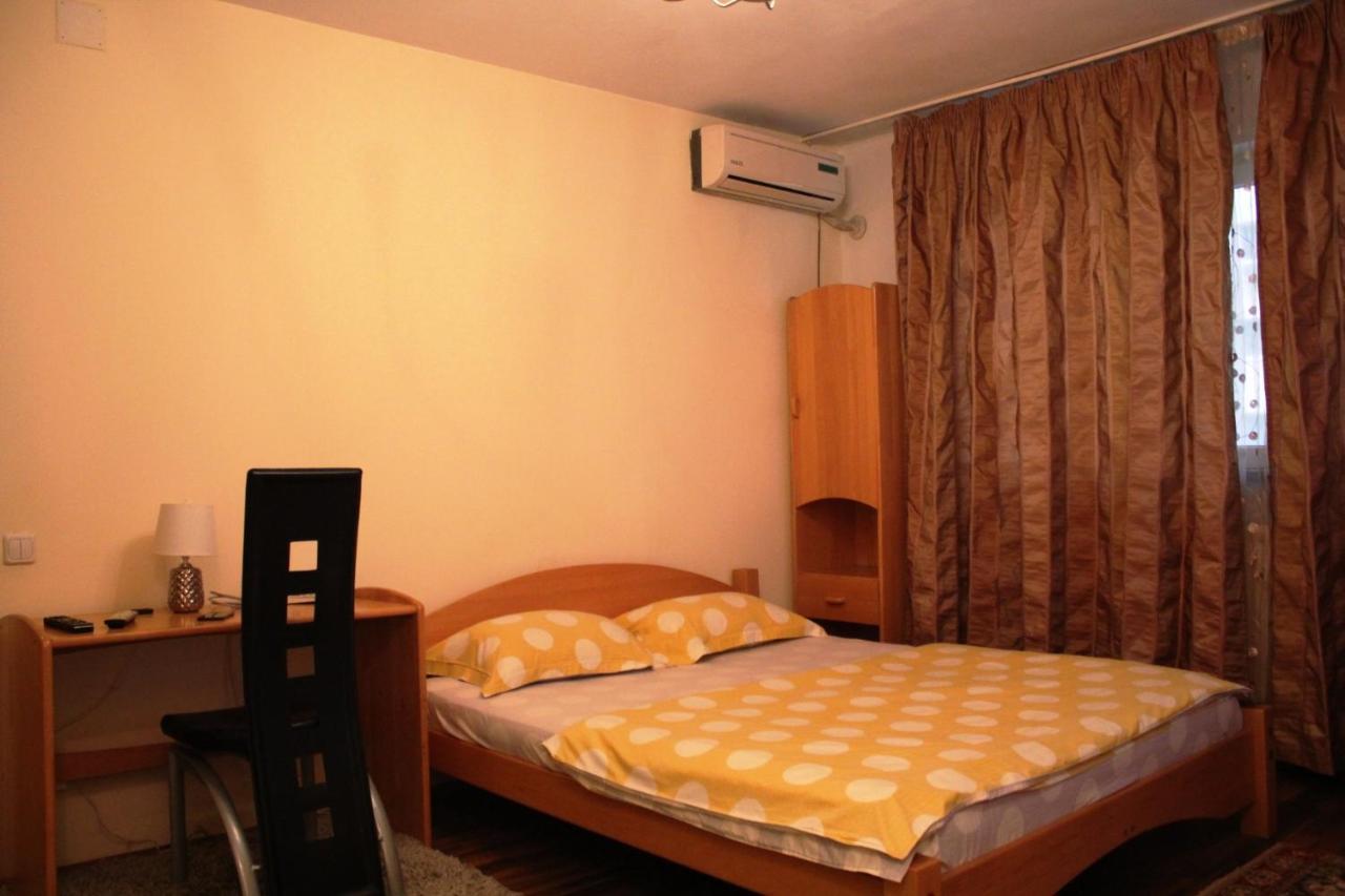 Vitan Modern Apartment, Sleeps 4 Букурещ Екстериор снимка